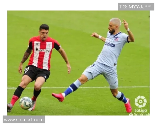 WE战队在冠军杯积分榜中以58分稳居第一位置，领先对手显著