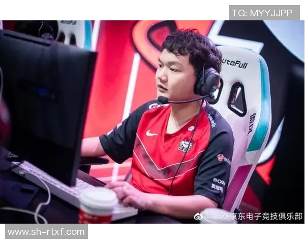 JDG战队的荣耀与坚持：从默默无闻到大师赛巅峰的奋斗之路