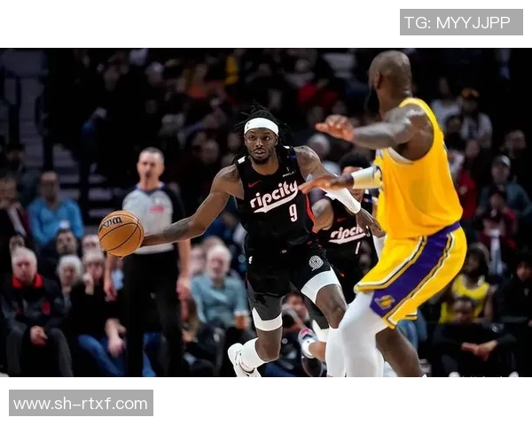 杰拉米格兰特在NBA赛季中的表现与未来发展潜力分析