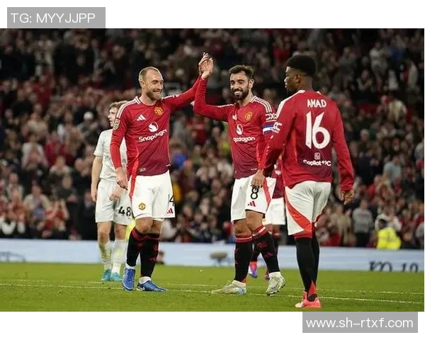 决赛对决巴萨与曼联谁能捧起冠军奖杯的荣耀之战