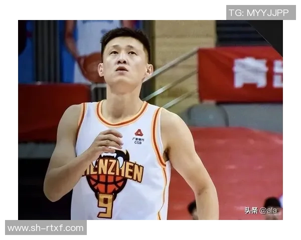 周鹏：从篮球场上的传奇到生活中的榜样，展现不屈精神与团队力量