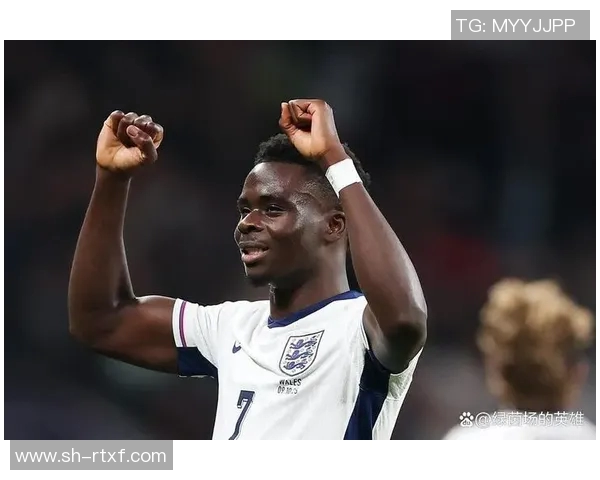 萨卡在绿茵场上的崛起之路与未来发展潜力的深度分析 萨卡在绿茵场上的崛起之路与未来发展潜力的深度分析