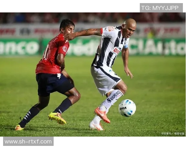 阿苏尔与蒙特瑞的激烈对决展现足球魅力与战术智慧的巅峰较量 阿苏尔与蒙特瑞的激烈对决展现足球魅力与战术智慧的巅峰较量