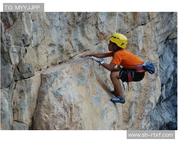 成都攀岩队团队协作变革引发热议探索攀岩运动的新未来