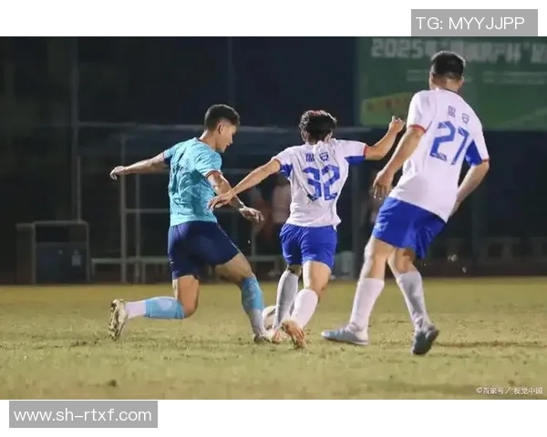 新疆男篮迎战阿尔利雅得全力争胜展现团队实力与竞技精神