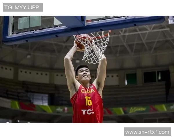 李慕豪:从篮球新星到职业生涯的辉煌蜕变之路