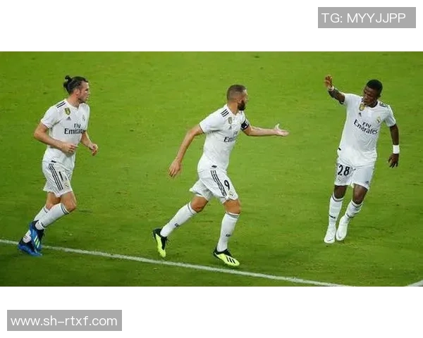 维尼修斯的崛起与挑战:从天才少年到足球世界的璀璨明星 维尼修斯的崛起与挑战:从天才少年到足球世界的璀璨明星