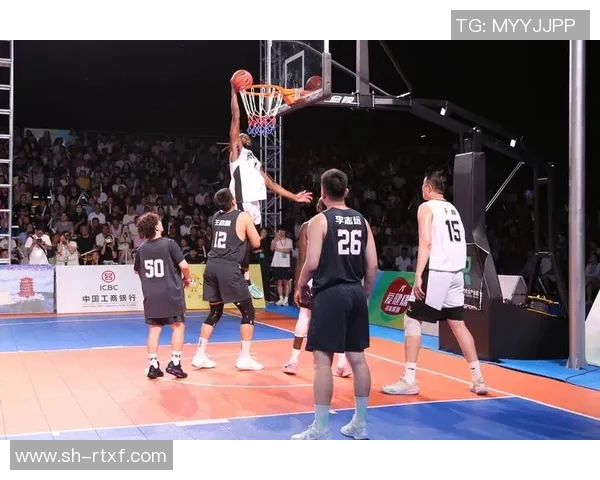 赵岩昊的篮球之路：从青涩少年到职业赛场的璀璨明星