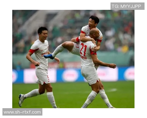 成都足球队以53分领跑邀请赛积分榜展现强劲实力